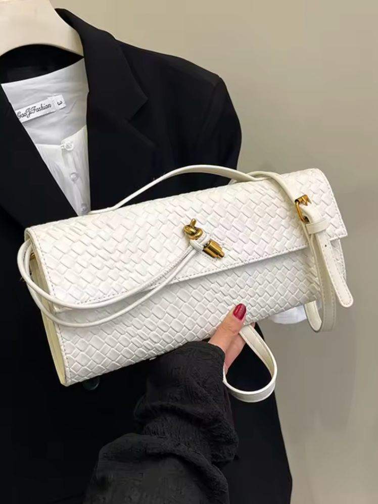 LYRÉN™ — Die White Weave Clutch