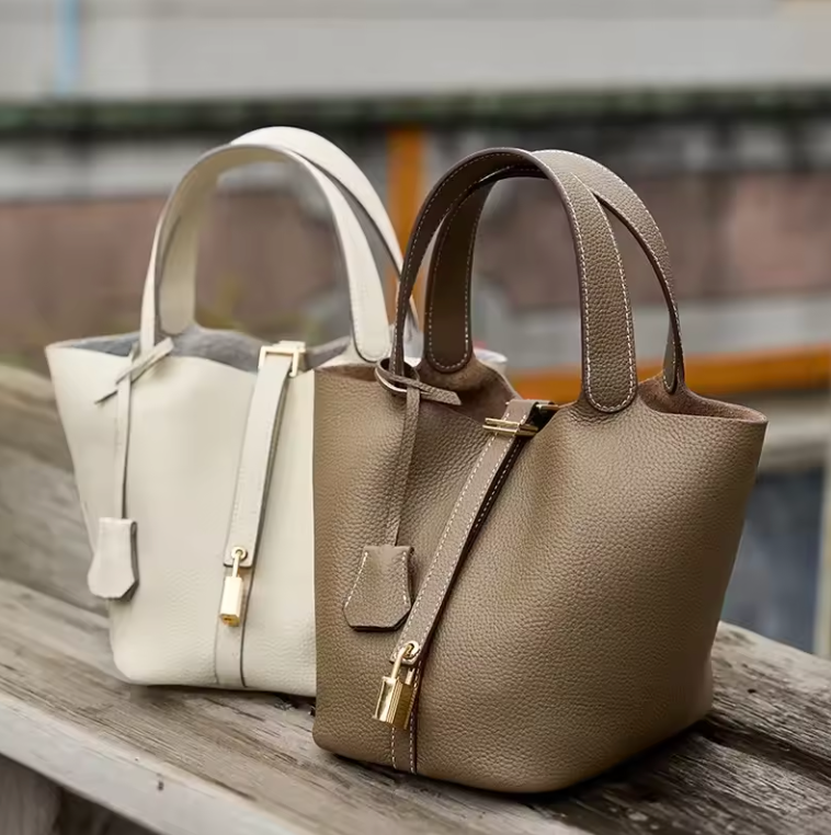 LYRÉN™ — Die Classic Lock Tote